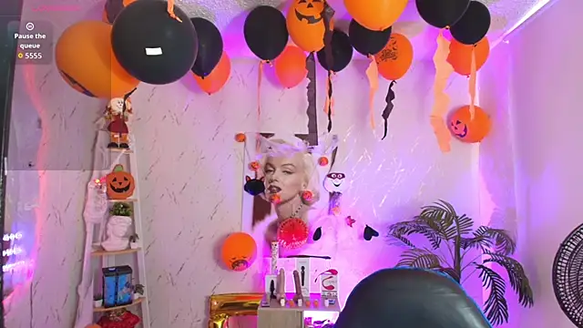 SALOOMEE   online show from 30, 10, 2025