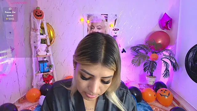 SALOOMEE   online show from 15, 10, 2025