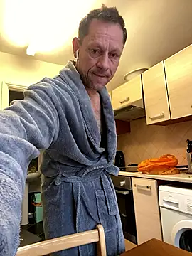 Yourhotboy 42 online show from 11, 1, 2026