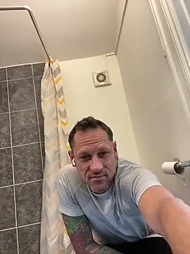 Yourhotboy 42 online show from 5, 10, 2025