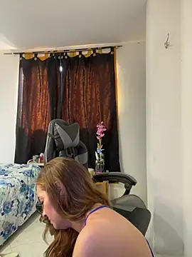 Snapshot of Alessandra_Schmoll chatting on 1, 6, 2026 Alessandra Schmoll online show from 1, 6, 2026