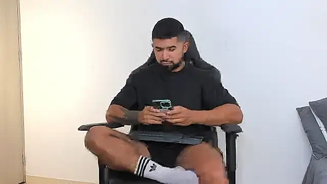 ethaanjones online show from 20, 2, 2025