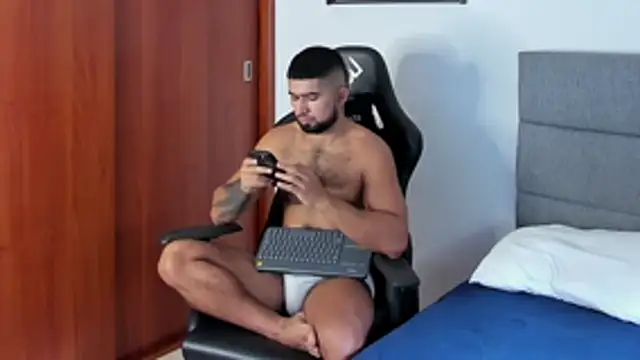 ethaanjones online show from 30, 11, 2025