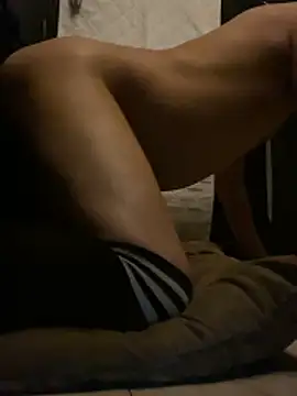 Snapshot of ElPollo77 chatting on 6, 2, 2026 ElPollo77 online show from 6, 2, 2026