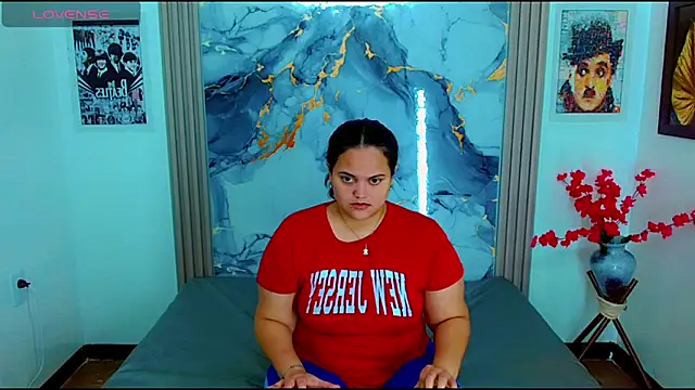 Snapshot of brunnette_hot chatting on 4, 5, 2026 brunnette hot online show from 4, 5, 2026
