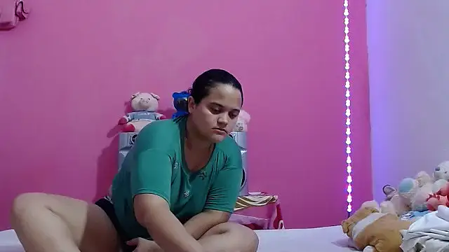 Snapshot of brunnette_hot chatting on 17, 7, 2026 brunnette hot online show from 17, 7, 2026