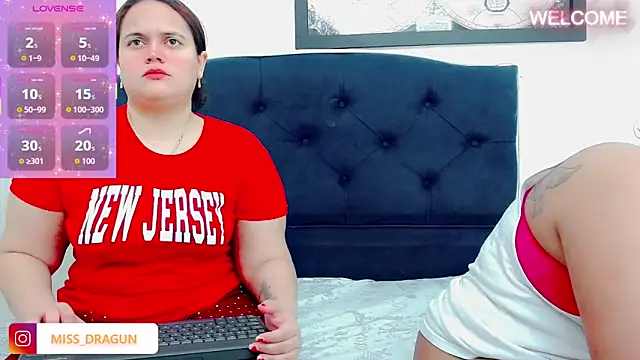 brunnette hot online show from 14, 10, 2025