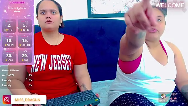 brunnette hot online show from 12, 10, 2025