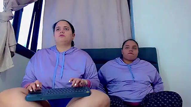 brunnette hot online show from 30, 11, 2025