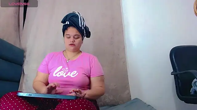 brunnette hot online show from 7, 1, 2026