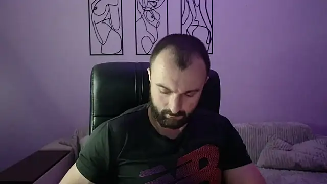 brindlefly6969 online show from 18, 12, 2025