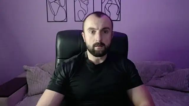 brindlefly6969 online show from 18, 11, 2025