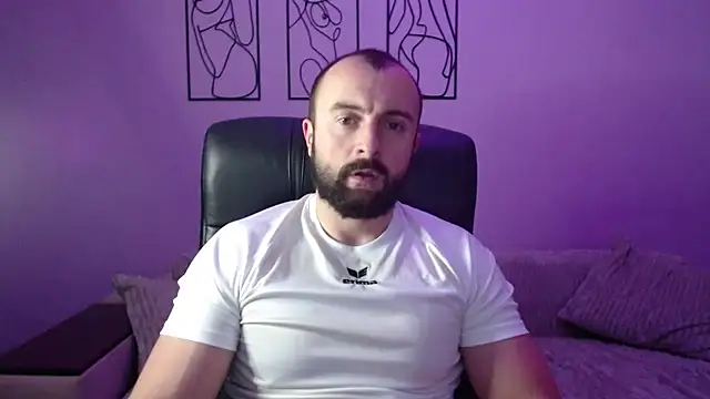 brindlefly6969 online show from 18, 10, 2025