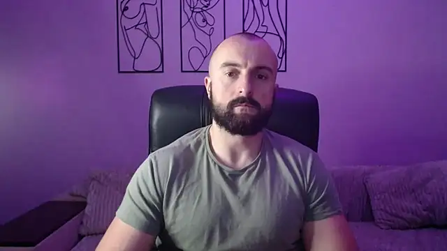 brindlefly6969 online show from 23, 10, 2025