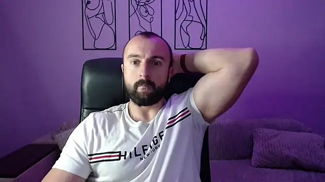 brindlefly6969 online show from 13, 10, 2025