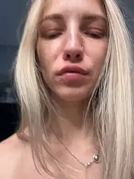 Snapshot of Adelina0001 chatting on 13, 1, 2025 Adelina0001 online show from 13, 1, 2025