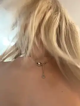 Snapshot of Adelina0001 chatting on 4, 3, 2025 Adelina0001 online show from 4, 3, 2025