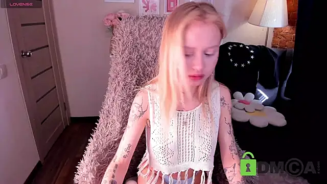 MalenaErnman online show from 19, 3, 2025