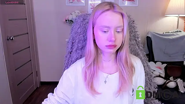 MalenaErnman online show from 20, 1, 2025