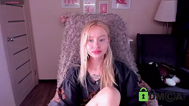 MalenaErnman online show from 21, 3, 2025