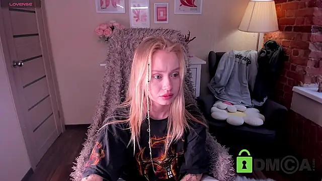 MalenaErnman online show from 18, 3, 2025