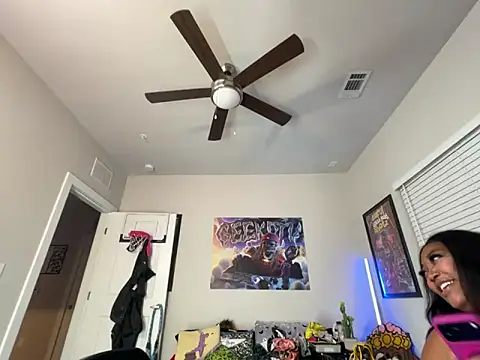 4EVAGLACIERS online show from 28, 11, 2025