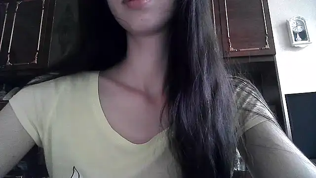 Snapshot of ElizaSwon chatting on 5, 7, 2026 ElizaSwon online show from 5, 7, 2026
