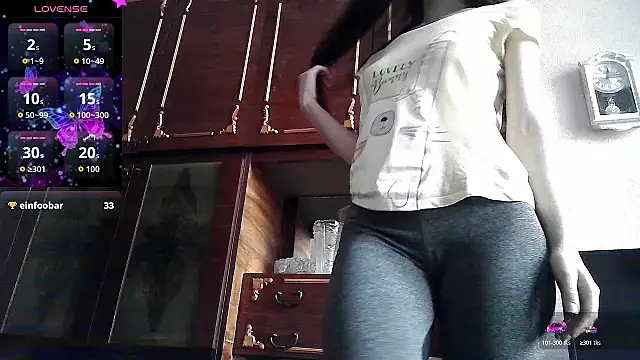 Snapshot of ElizaSwon chatting on 16, 7, 2026 ElizaSwon online show from 16, 7, 2026