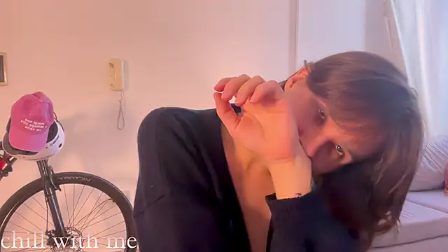 Your Hand In mine online show from 20, 3, 2026