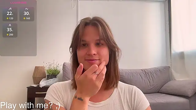 Your Hand In mine online show from 25, 10, 2025