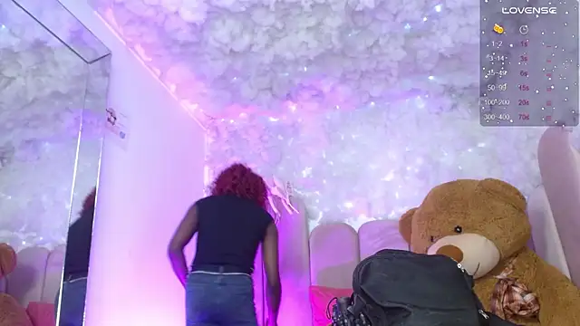 puca ebony online show from 13, 11, 2025