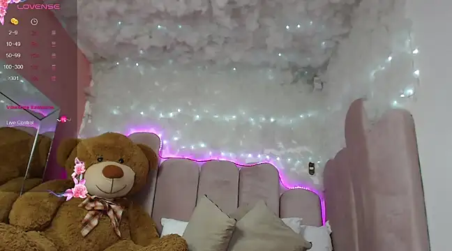 puca ebony online show from 15, 3, 2025