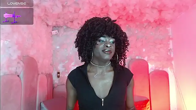Snapshot of puca_ebony chatting on 13, 5, 2026 puca ebony online show from 13, 5, 2026