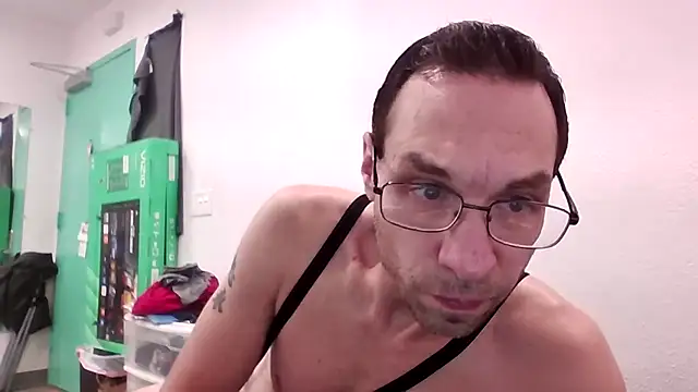 Iliketocooksquirt25 online show from 5, 5, 2026