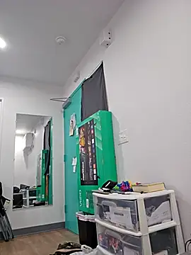 Iliketocooksquirt25 online show from 11, 11, 2025