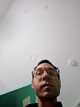 Iliketocooksquirt25 online show from 5, 10, 2025