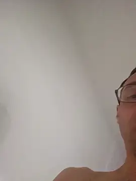 Iliketocooksquirt25 online show from 2, 4, 2026