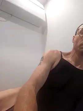 Iliketocooksquirt25 online show from 31, 3, 2026