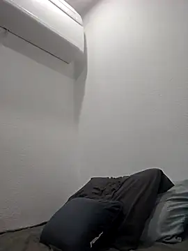 Iliketocooksquirt25 online show from 28, 3, 2026