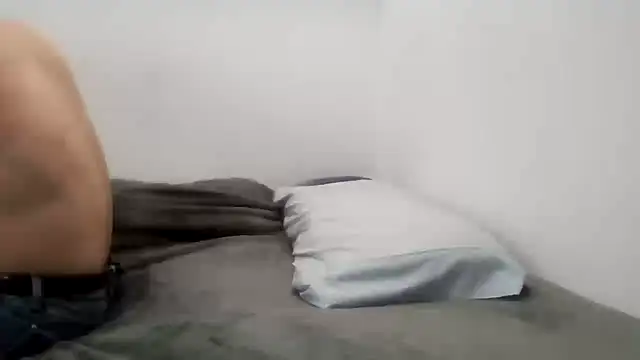 Iliketocooksquirt25 online show from 23, 9, 2025