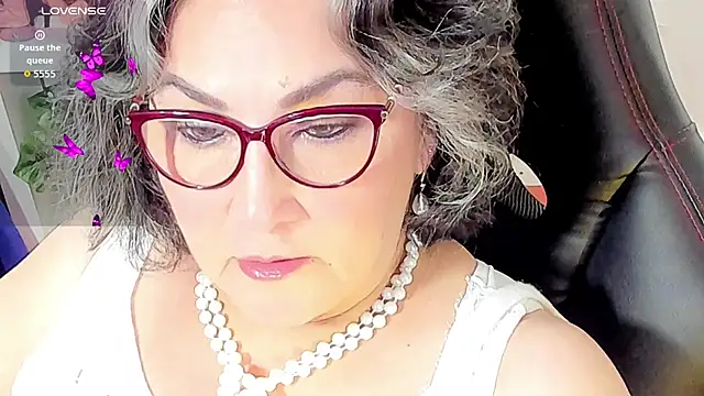 cataleya mom online show from 24, 10, 2025