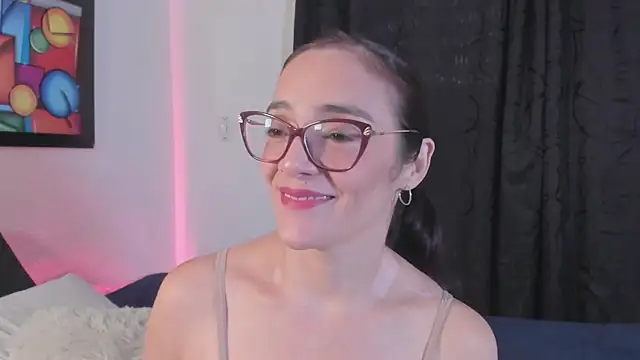 Jessica Herrera  online show from 28, 11, 2025