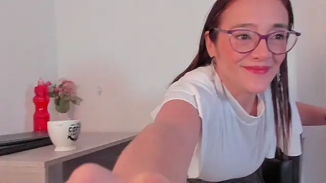 Jessica Herrera  online show from 12, 2, 2026