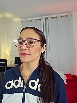 Jessica Herrera  online show from 5, 1, 2026