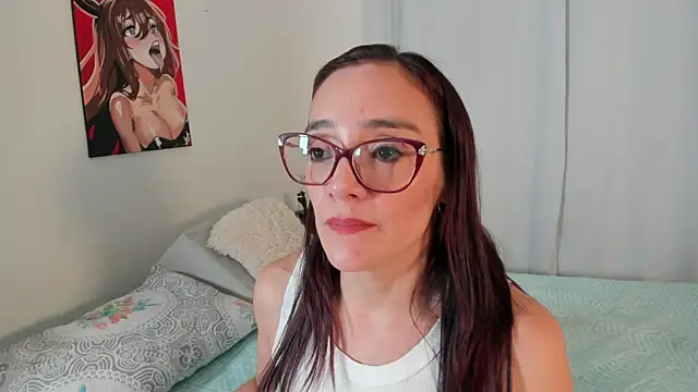 Jessica Herrera  online show from 12, 9, 2025