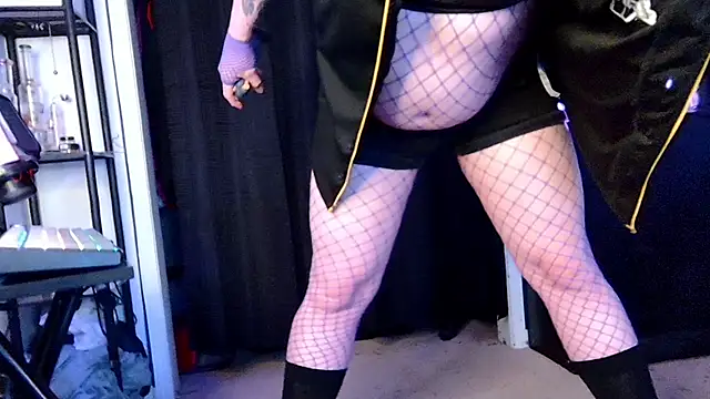 famousALYX online show from 5, 11, 2025