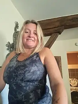 lady charlyne online show from 27, 2, 2025