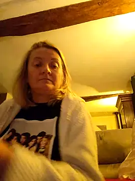 lady charlyne online show from 25, 2, 2025