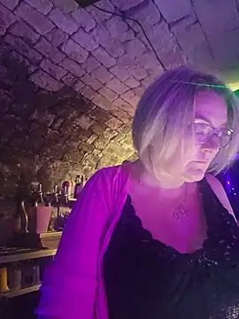 lady charlyne online show from 24, 7, 2026