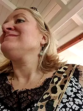 lady charlyne online show from 15, 1, 2025